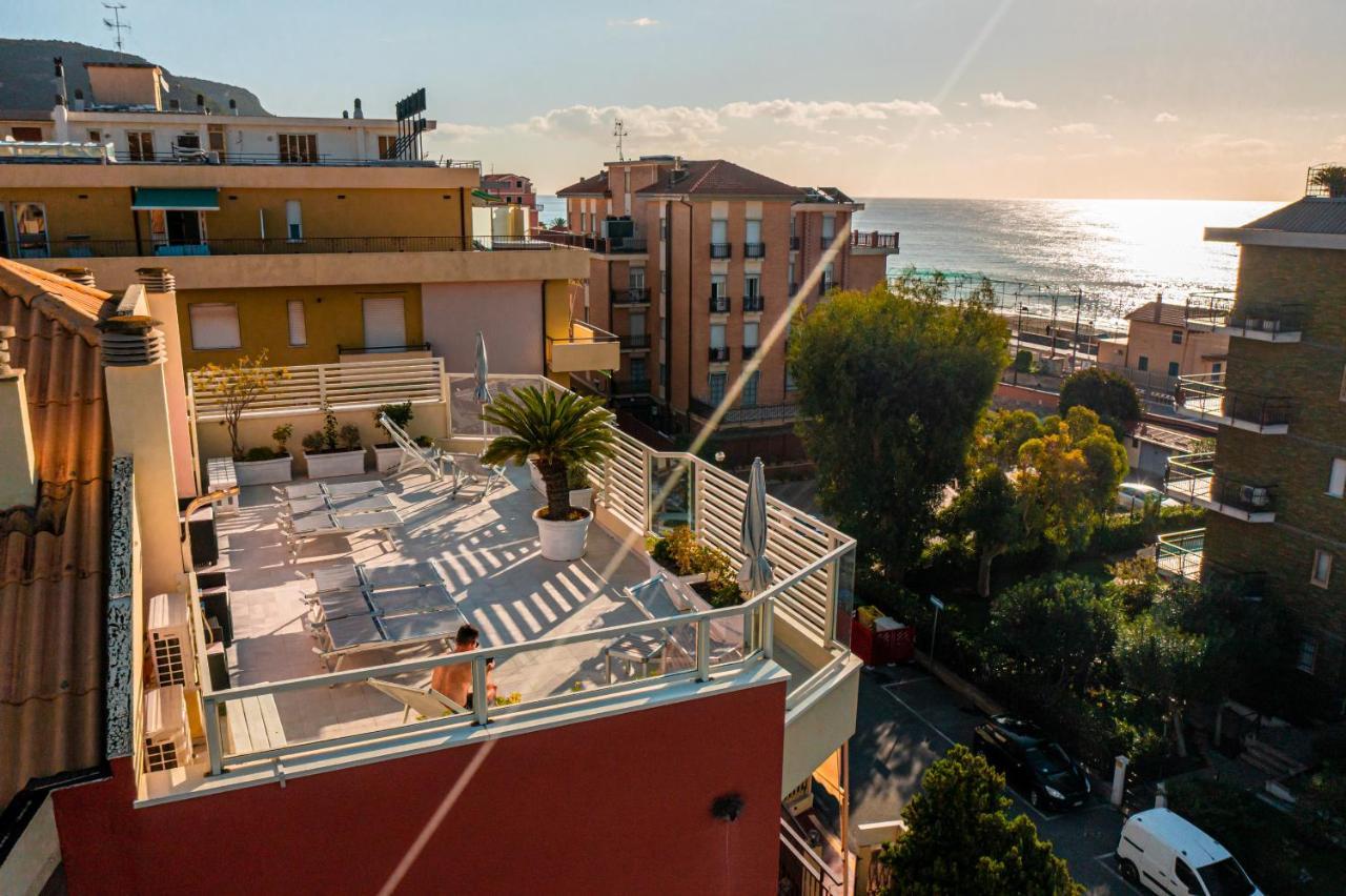 Ligure Residence Pietra Ligure Dış mekan fotoğraf
